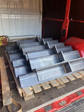 realizace - Roh pro přepravní bedny